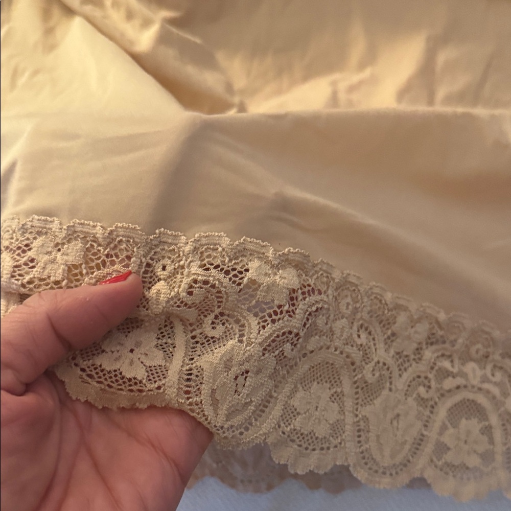 Commando Tan Lace-Trimmed Chemise - Picture 7 of 8